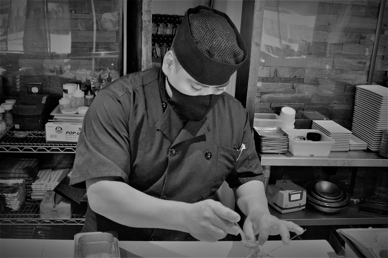 chef-example-2-sushi-longbeach-second-street